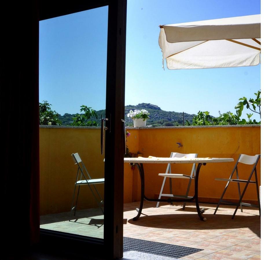 Apartamento Casa Duminicheddha, Mare E Relax In Gallura Bassacutena Exterior foto